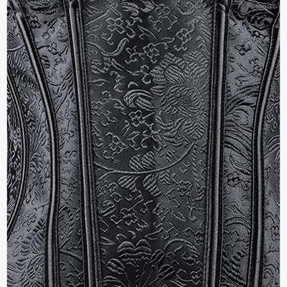 Black Corset - Picture 4 of 6